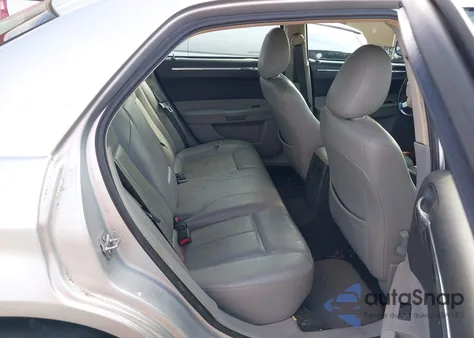 2007 Chrysler 300 Touring из США, поврежденный, VIN 2C3KA53G87H759422